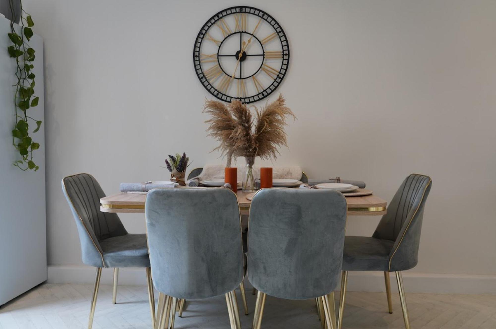 Castle Boulevard - 3 Bedrooms Sleeps 5, Free Parking & Wifi - Close To Centre, & Hospital Ноттингем